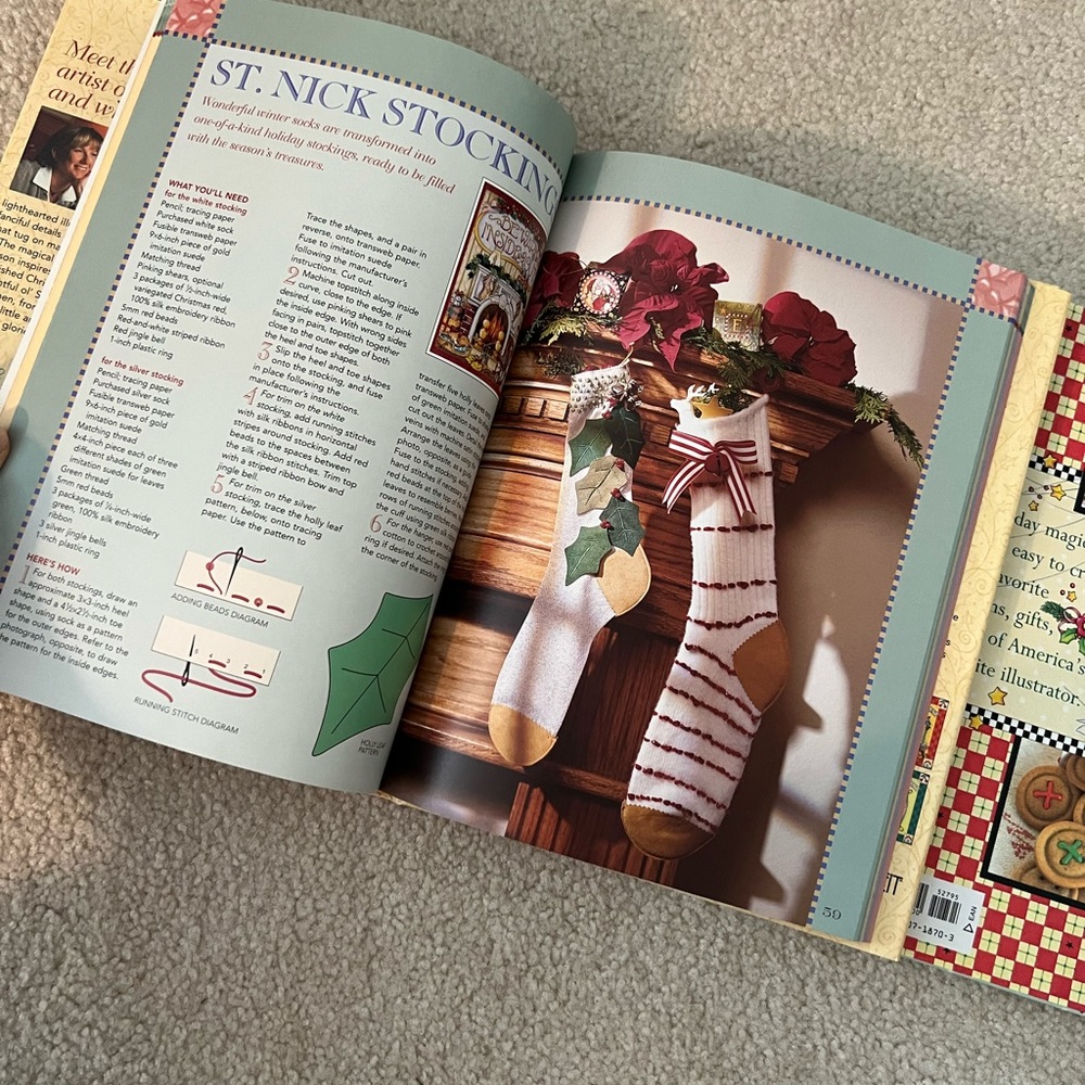 Two Mary Engelbreit Hardcover Christmas Books- barely used - Picture 5 of 11